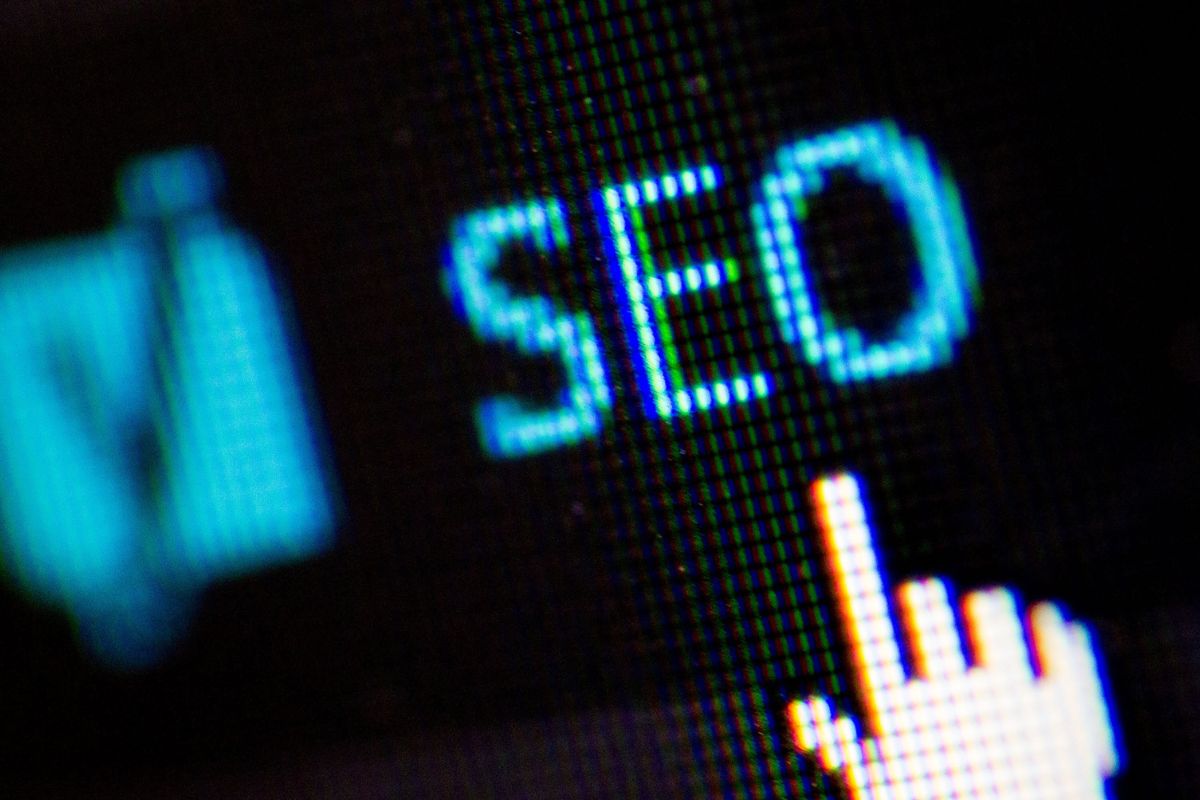 a close up of the seo button on a computer screen